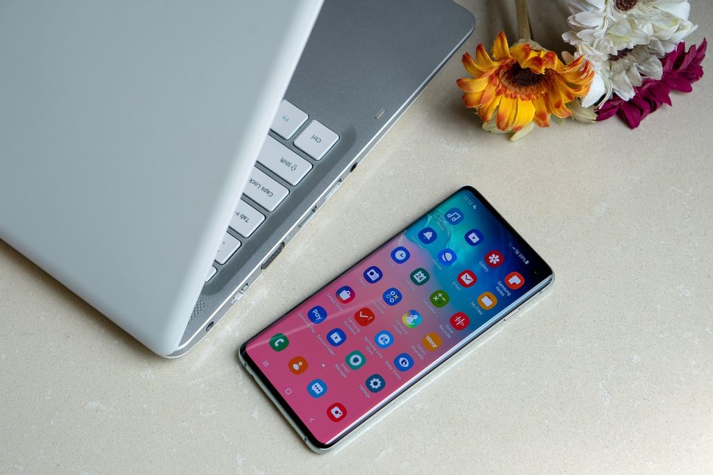 De ce iPhone 12 Pro rămâne apreciat în rândul utilizatorilor Apple