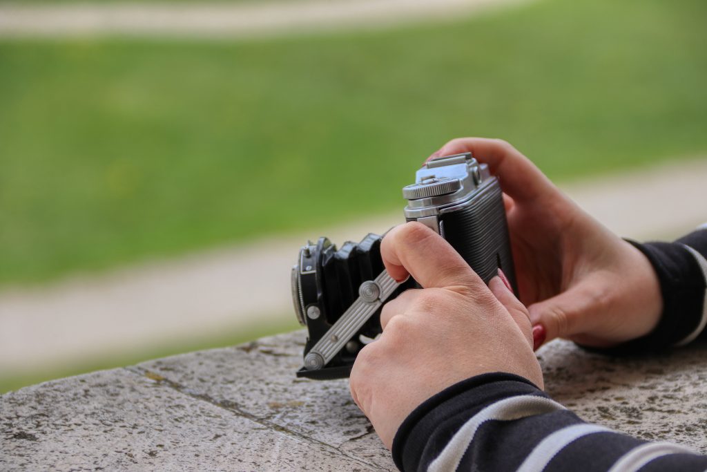 Fujifilm X-S20: cât de bun este aparatul foto pentru video și social media